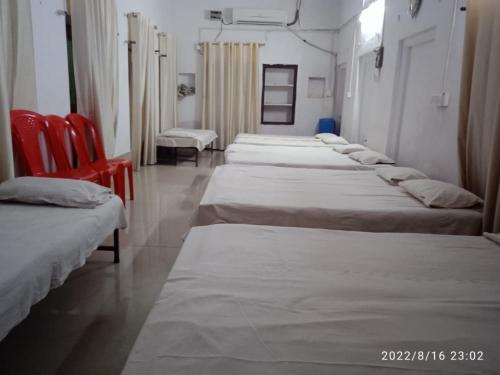 Imagen de la habitación del SHRI SWAMI SHEETAL DAS SEWA TRUST. Foto 11