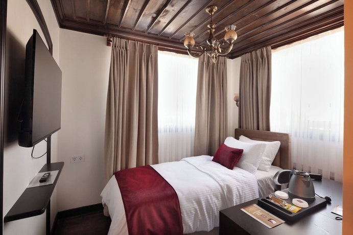 Imagen general del SIR&Ccedil;ALI HOTEL. Foto 1