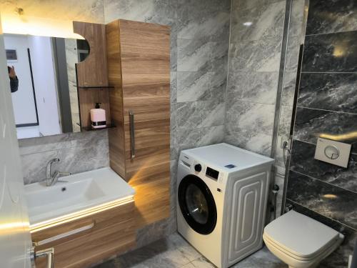 Imagen de la habitación del SKY HOTEL & APARTMENTS. Foto 19