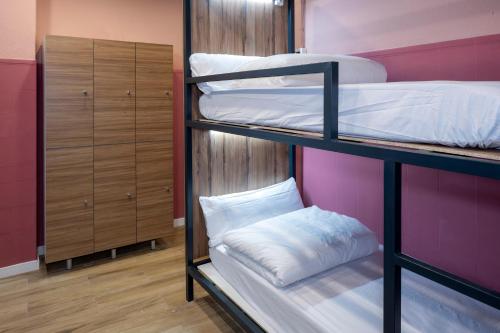 Imagen de la habitación del SOM Hostel. Foto 19