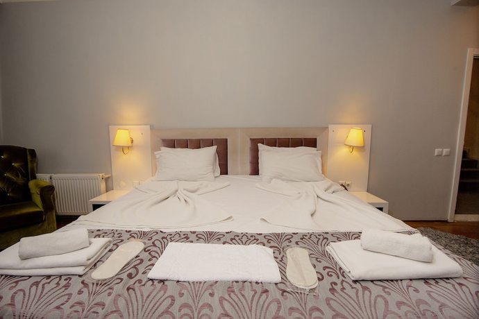 Imagen de la habitación del SRF Hotel. Foto 4