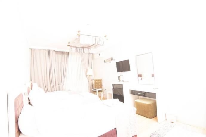 Imagen de la habitación del SRF Hotel. Foto 7