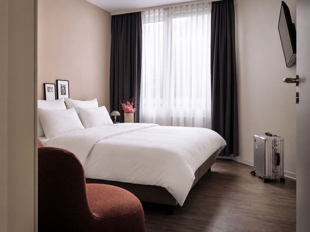 Imagen de la habitación del STAYERY Cologne S&uuml;lz. Foto 3