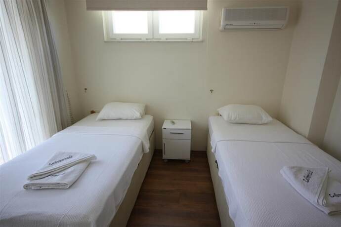 Imagen de la habitación del SUNSET BEACH CLUB LEBRENTALS. Foto 20