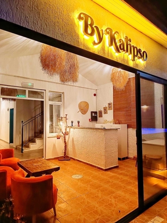 Imagen de los interiores del SUREYYA HOTEL BY KALIPSO. Foto 16