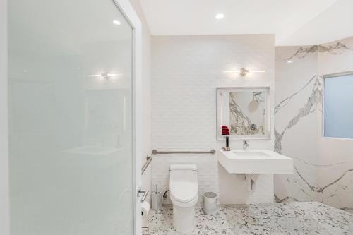 Imagen de la habitación del SW Beach Hotel. Foto 19