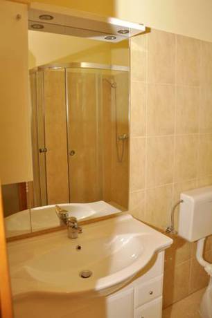 Imagen de la habitación del S&aacute;rosdi Pince &eacute;s Panzi&oacute;. Foto 5