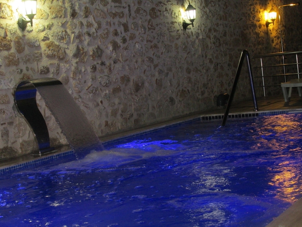 Imagen de la piscina del Sabah Pansiyon. Foto 15