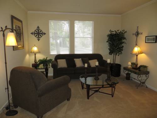 Imagen de la habitación del Sacramento Guest Services. Foto 12
