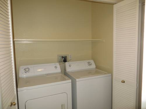 Imagen de la habitación del Sacramento Guest Services. Foto 15