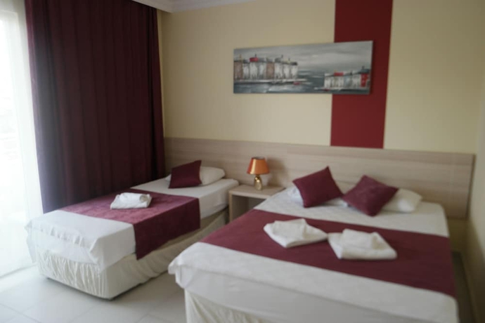 Imagen de la habitación del Safak Beach Motel. Foto 6