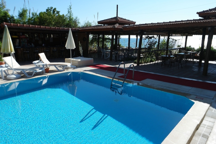 Imagen de la piscina del Safak Beach Motel. Foto 19