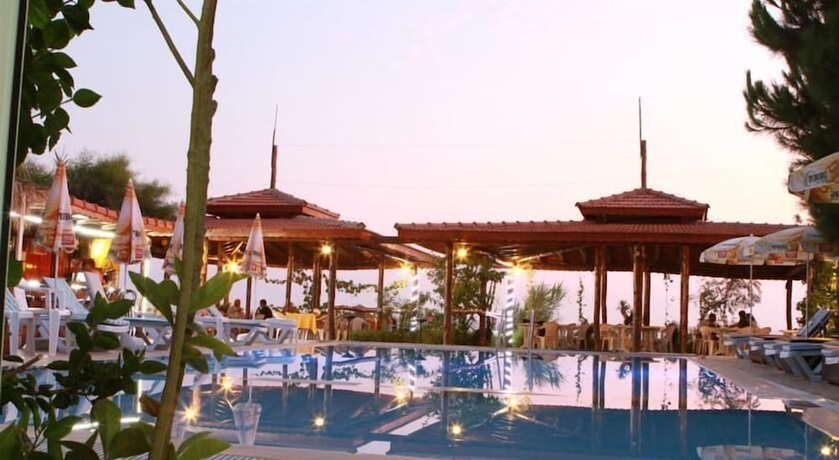 Imagen del bar/restaurante del Safak Beach Motel. Foto 4