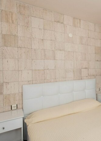 Imagen de la habitación del Safari Suit Hotel. Foto 17