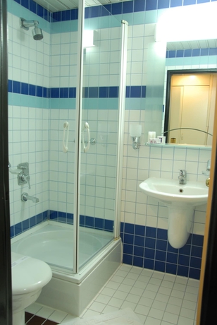 Imagen de la habitación del Saffron Hotel. Foto 8