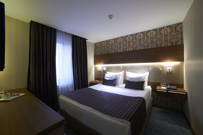 Imagen de la habitación del Saffron Hotel. Foto 12