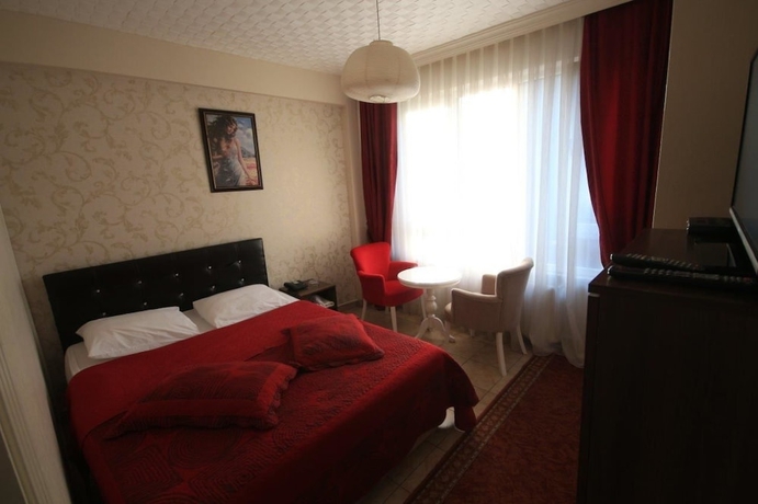 Imagen de la habitación del Safran Otel. Foto 11
