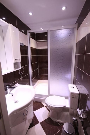 Imagen de la habitación del Safran Otel. Foto 18