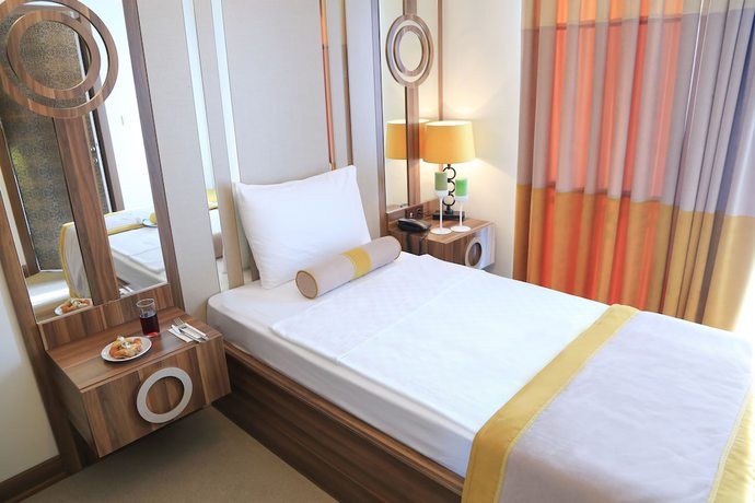 Imagen de la habitación del Sah Istanbul Hotel. Foto 8