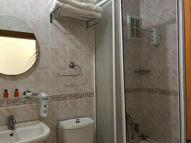 Imagen de la habitación del Sahil Otel. Foto 11