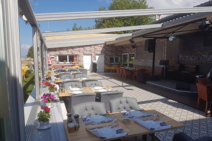 Imagen del bar/restaurante del Sahin Motel Erdek. Foto 5