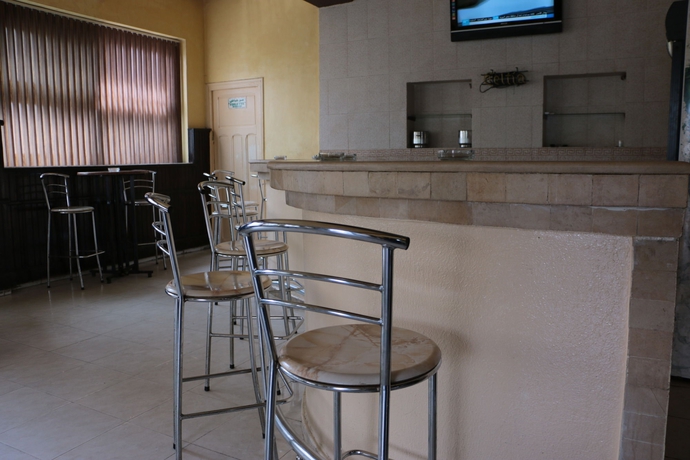 Imagen del bar/restaurante del Saint Georges Tunis. Foto 3