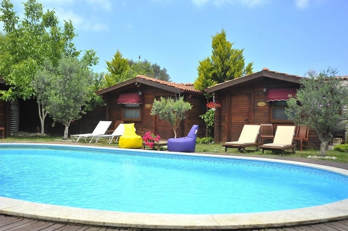 Imagen de la piscina del Sakizlarpark Bungalows. Foto 16