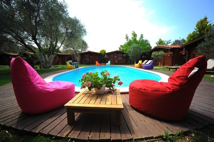 Imagen de la piscina del Sakizlarpark Bungalows. Foto 18