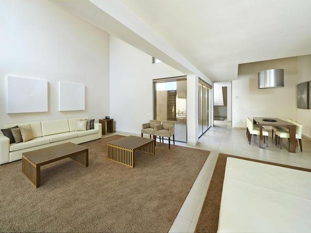 Imagen de la habitación del Salgados Beach Villas. Foto 7