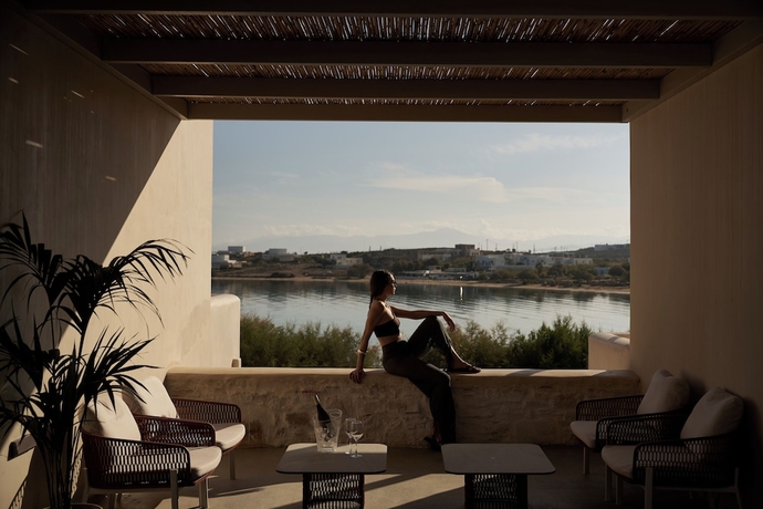 Imagen general del Salt Suites Paros. Foto 1