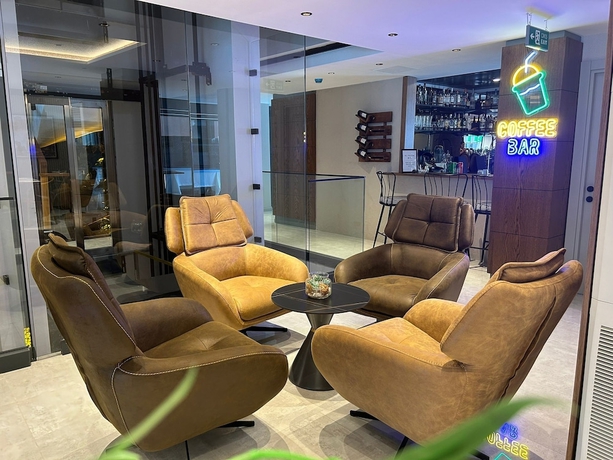 Imagen de los interiores del Sam Hotel. Foto 9