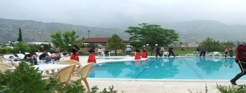 Imagen de la piscina del Samdan Thermal Hotel. Foto 19