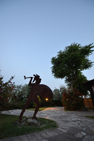 Imagen de los exteriores del Samniticus. Foto 15