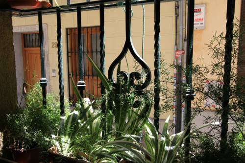 Imagen de los exteriores del San Diego Granada. Foto 12