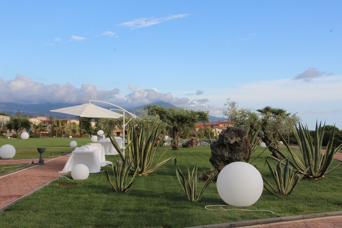 Imagen de los exteriores del San Domenico Family Hotel. Foto 6
