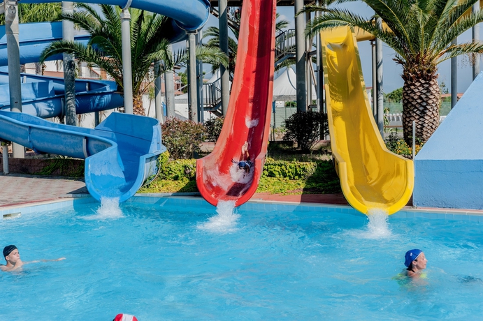 Imagen de la piscina del San Domenico Family Hotel. Foto 13