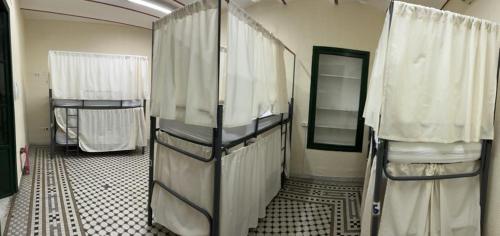 Imagen de la habitación del San Isidoro Hostel Sevilla. Foto 15