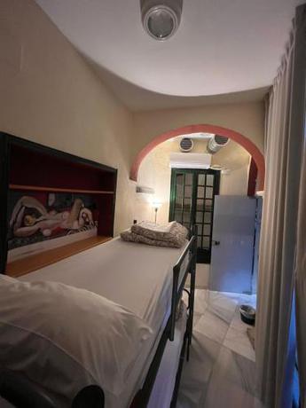 Imagen de la habitación del San Isidoro Hostel Sevilla. Foto 19