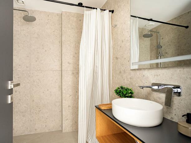 Imagen general del Sanders Tower Centre Thessaloniki. Foto 58