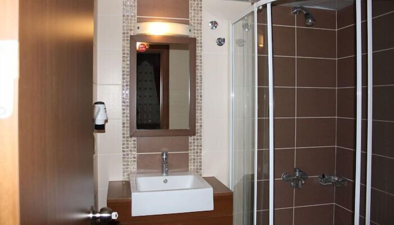 Imagen de la habitación del Sandikci Hotel. Foto 6