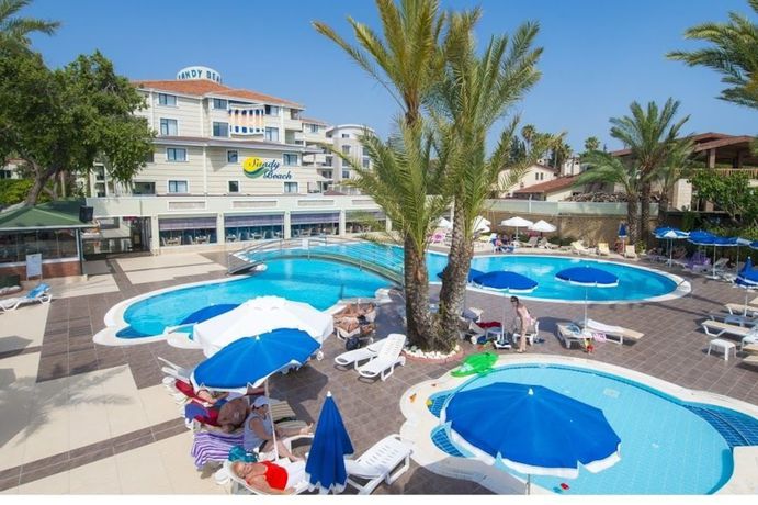 Imagen de la piscina del Sandy Beach Hotel - All Inclusive. Foto 15