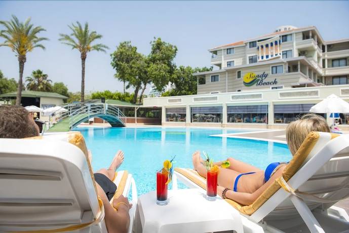 Imagen de la piscina del Sandy Beach Hotel - All Inclusive. Foto 16