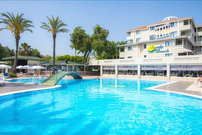 Imagen de la piscina del Sandy Beach Hotel - All Inclusive. Foto 18