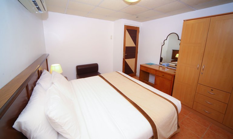 Imagen de la habitación del Sandy Beach Hotel and Resort. Foto 14