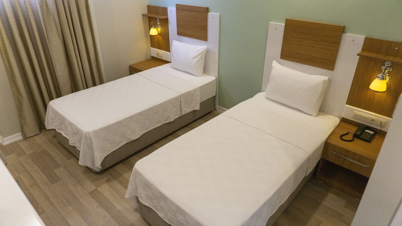 Imagen de la habitación del Sanliurfa Uludag Hotel. Foto 10