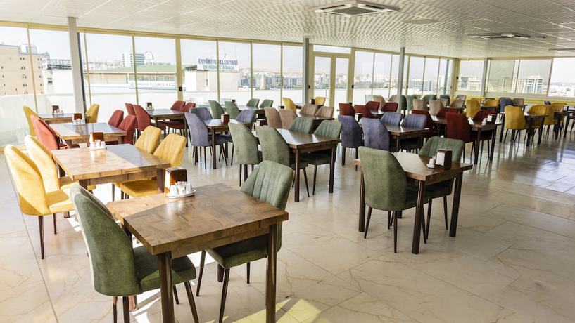 Imagen del bar/restaurante del Sanliurfa Uludag Hotel. Foto 3