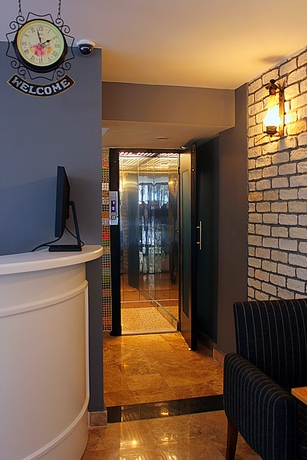 Imagen de los interiores del Santa Lucia, Estambul. Foto 14