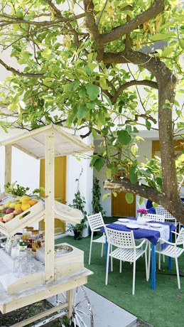 Imagen del bar/restaurante del Santuzza Hotel Taormina. Foto 5