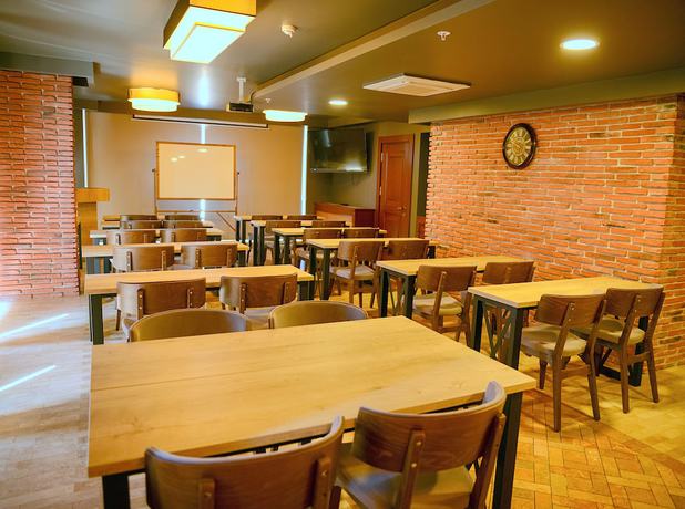 Imagen de los interiores del Sarajevo Suit Hotel. Foto 20