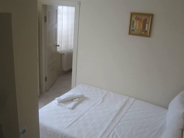 Imagen de la habitación del Saral Hotel. Foto 2